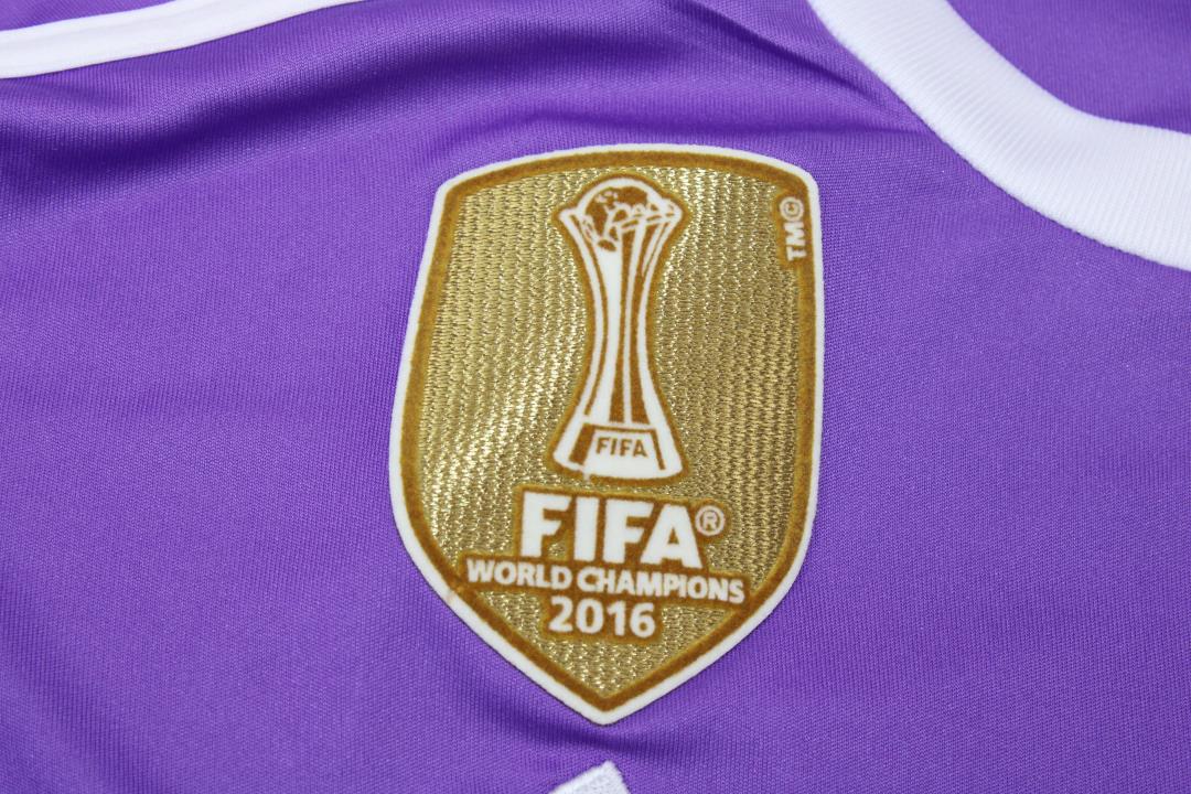 Real Madrid Retro 2016/2017 Away Jersey