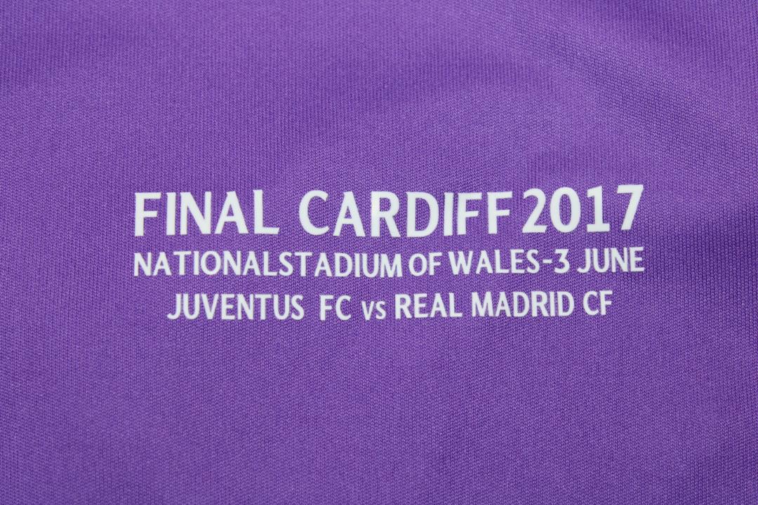 Real Madrid Retro 2016/2017 Away Jersey